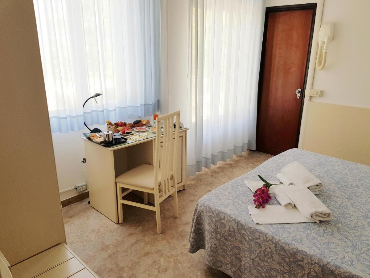 Rivazzurra Hotel Pesaro Exteriér fotografie